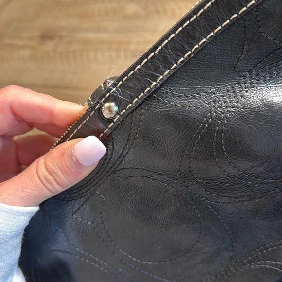 COACH Authentic Patent Leather Black Shoulder Bag - Picture 9 of 17